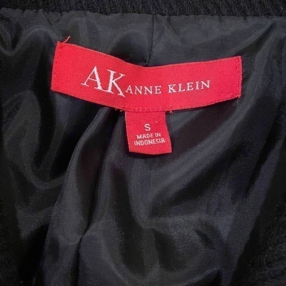 Anne Klein black wool jacket with toggle button closure. Herringbone weaveSize S - Picture 7 of 13